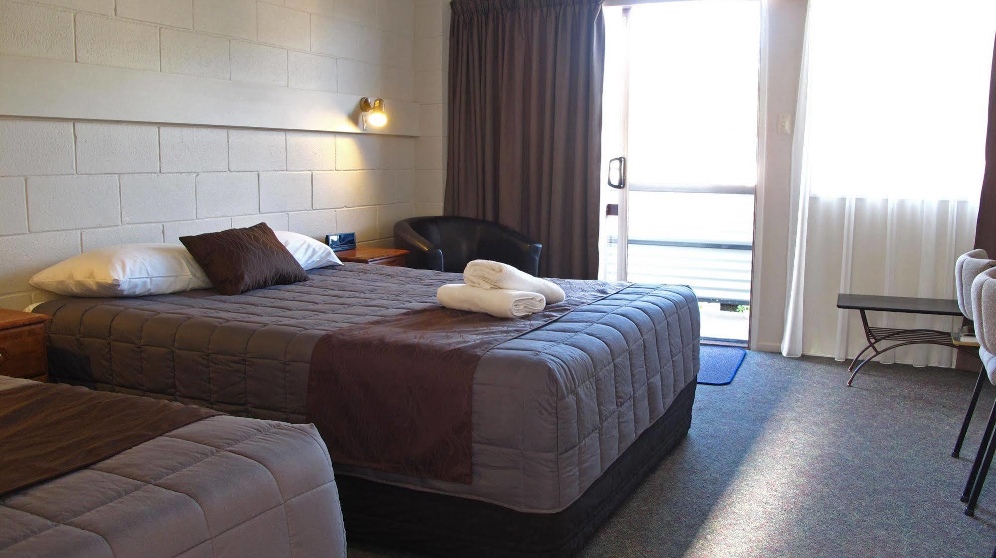 Fiesta Court Motel Whanganui Ngoại thất bức ảnh